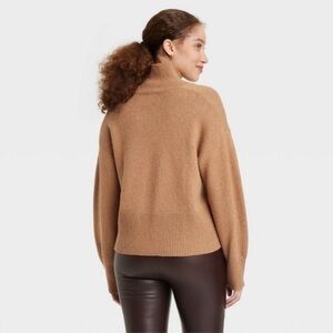 A New Day Camel Mockneck Sweater Size Large